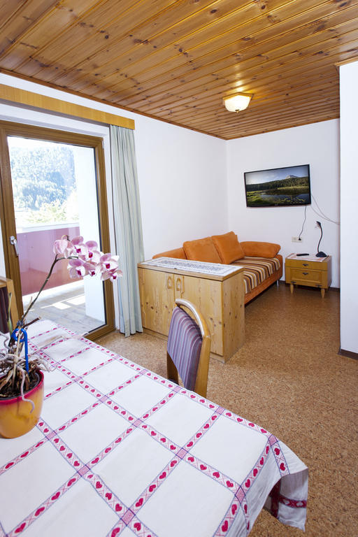 Apart Kaltenbacher Nauders Room photo